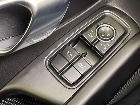 Used 2018 Porsche 718 Cayman S image 32