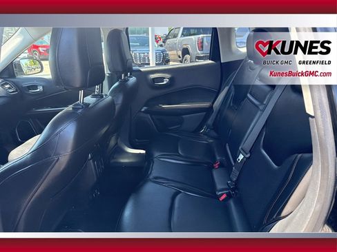 Used 2018 Jeep Compass Limited w/ Navigation Group AWD/4WD image 34