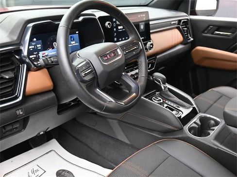 Certified 2025 GMC Canyon AT4 image 14