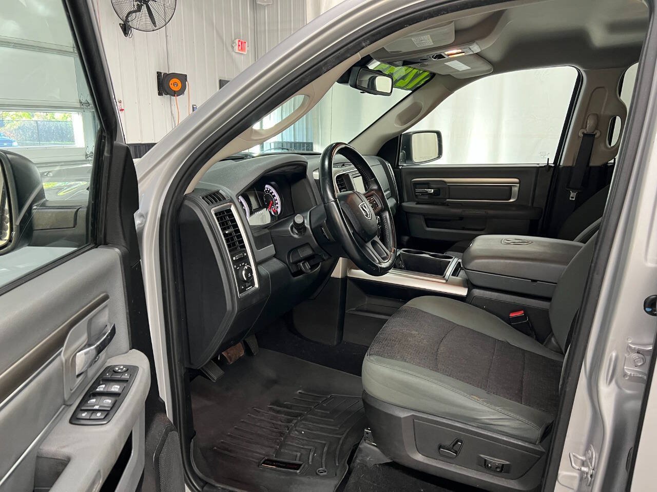 Used 2015 RAM 1500 Big Horn AWD/4WD image 7