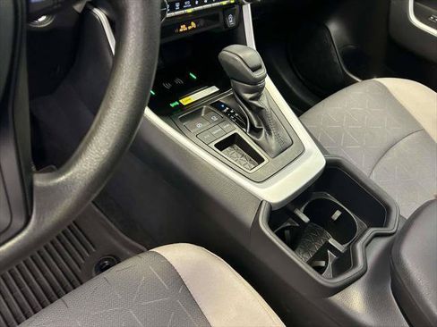 Certified 2025 Toyota RAV4 XLE w/ Convenience Package FWD image 19