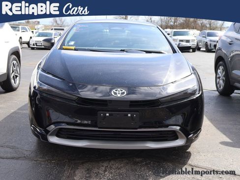 Used 2025 Toyota Prius Limited w/ Limited Premium Package image 6