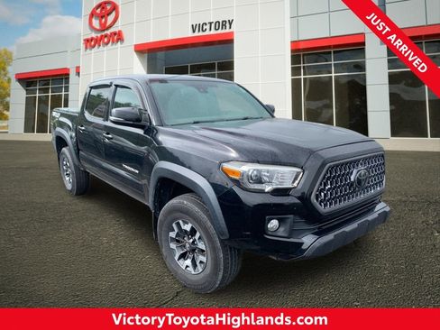 Used 2019 Toyota Tacoma TRD Off-Road w/ Four Season Floor Mat Package AWD/4WD image 1