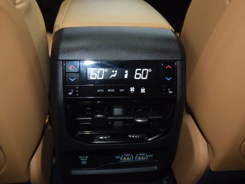 Used 2024 Jeep Grand Cherokee L Summit w/ Advanced Protech Group IV AWD/4WD image 46