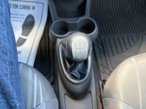 Used 2014 Chevrolet Spark LT image 31