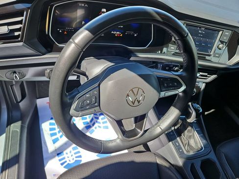 Used 2024 Volkswagen Jetta SE FWD image 13