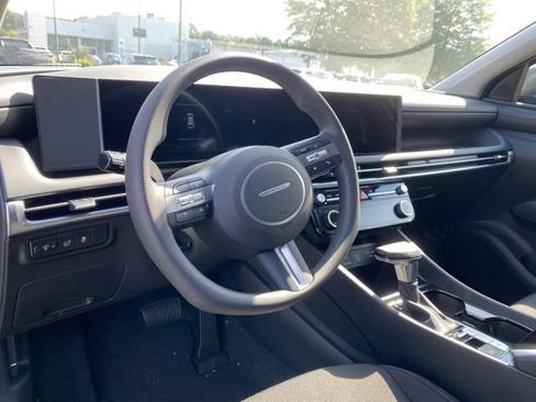 New 2026 Hyundai Tucson SEL image 8