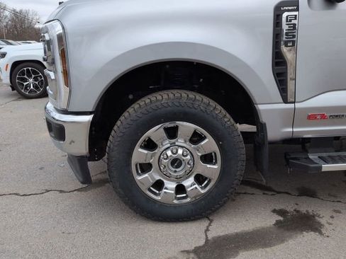 Certified 2024 Ford F350 Lariat w/ Chrome Package image 21