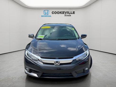 Used 2017 Honda Civic Touring image 4