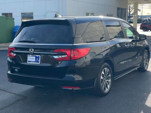 Certified 2024 Honda Odyssey EX-L image 6