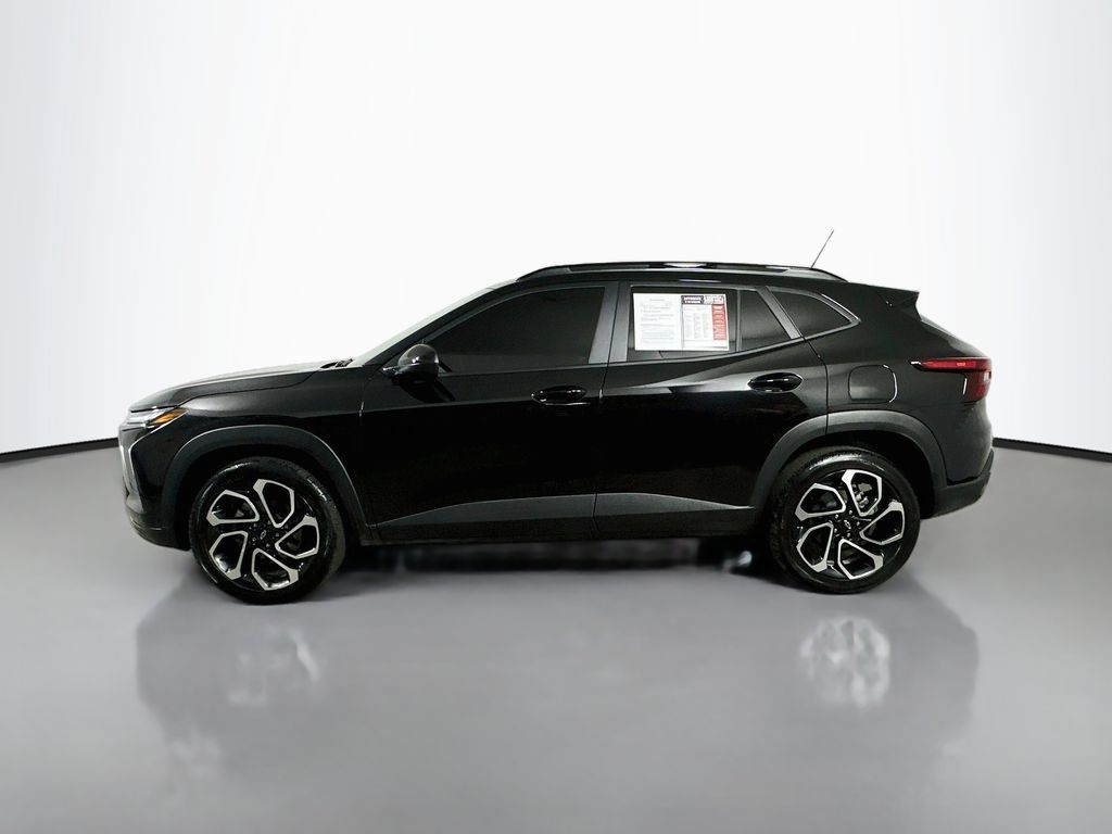 Used 2026 Chevrolet Trax RS w/ Driver Confidence Package FWD image 5