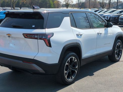 New 2026 Chevrolet Equinox LT FWD image 9