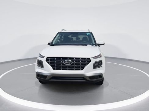 New 2026 Hyundai Venue SEL FWD image 3