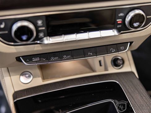 Used 2024 Audi Q5 2.0T Premium Plus w/ Premium Plus Package image 30