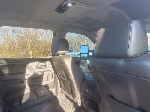 Used 2015 GMC Sierra 2500 SLT w/ All-Terrain HD Package image 12