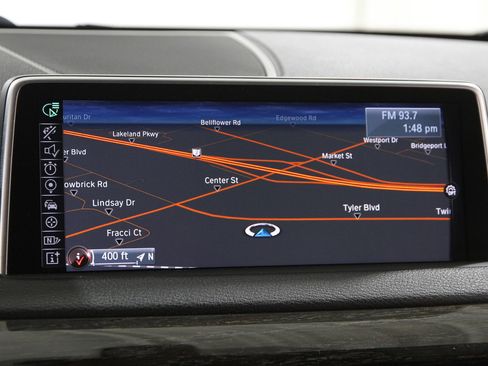 Used 2015 BMW X5 xDrive35d image 10