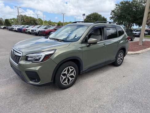 Used 2021 Subaru Forester Premium w/ Popular Package #1 AWD/4WD image 12