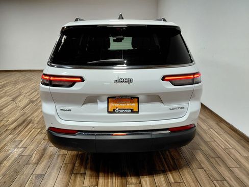 Certified 2024 Jeep Grand Cherokee L Limited w/ Luxury Tech Group II image 29