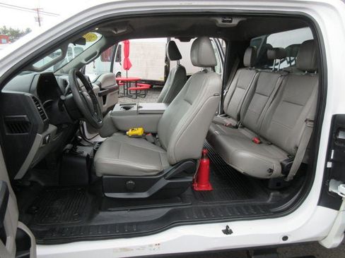 Used 2019 Ford F550 4x4 SuperCab Super Duty image 12