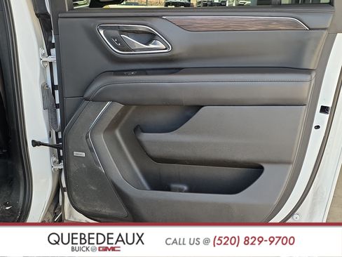 Used 2022 Chevrolet Suburban LT RWD image 21