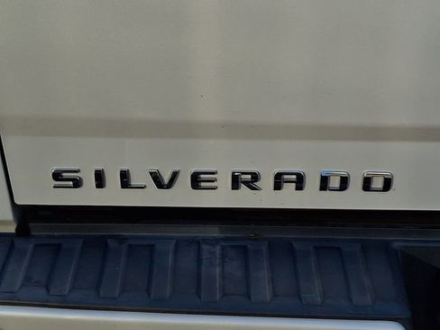 Used 2018 Chevrolet Silverado 1500 LT w/ All Star Edition AWD/4WD image 30