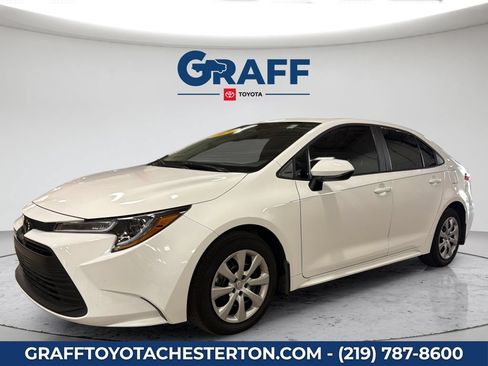 Used 2026 Toyota Corolla LE FWD image 2