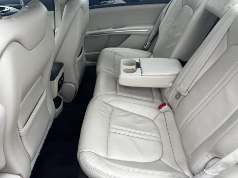 Used 2013 Lincoln MKZ FWD image 17