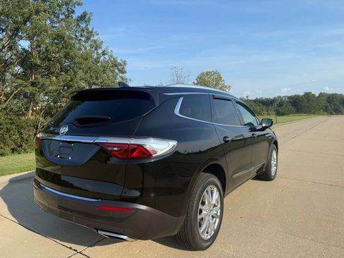 Used 2023 Buick Enclave Essence w/ Experience Buick Package AWD/4WD image 3