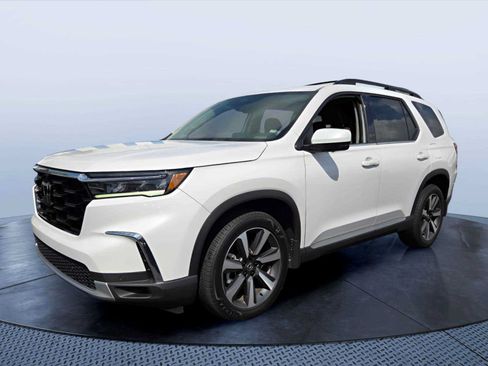 Used 2023 Honda Pilot Elite image 2