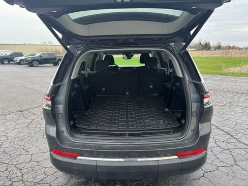 Used 2022 Jeep Grand Cherokee L Laredo w/ Luxury Tech Group I image 5