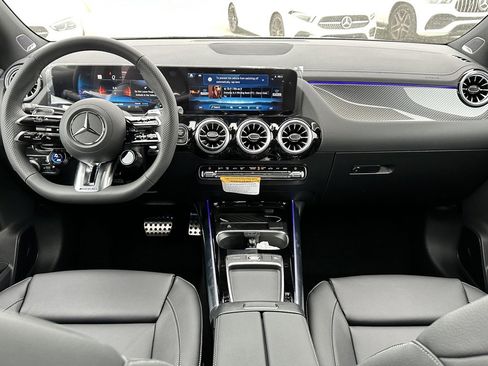 Used 2024 Mercedes-Benz GLA 35 AMG 4MATIC image 27