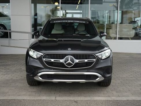 Used 2026 Mercedes-Benz GLC 300 image 3