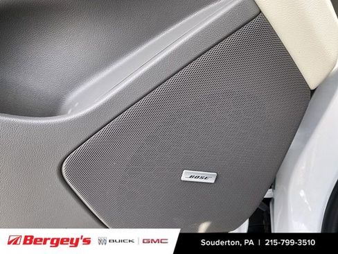 Used 2023 Cadillac XT5 Premium Luxury image 27