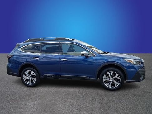 Used 2022 Subaru Outback Touring XT AWD/4WD image 3