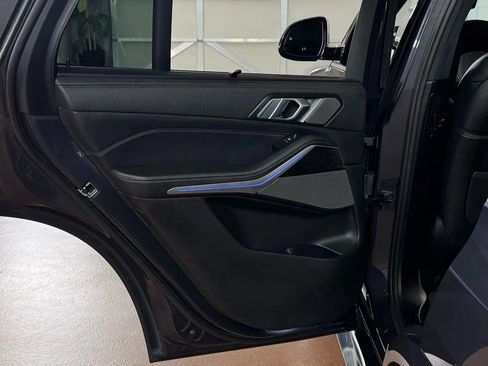 Used 2021 BMW X5 M50i AWD/4WD image 43