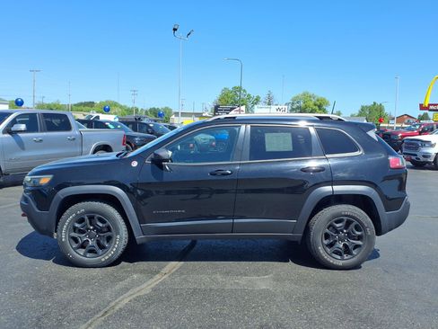 Used 2020 Jeep Cherokee Trailhawk w/ Cold Weather Group AWD/4WD image 7
