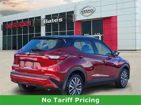 Used 2024 Nissan Kicks SV image 5