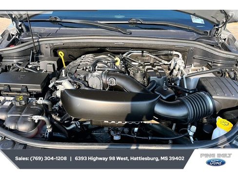 Used 2025 Dodge Durango GT AWD/4WD image 8