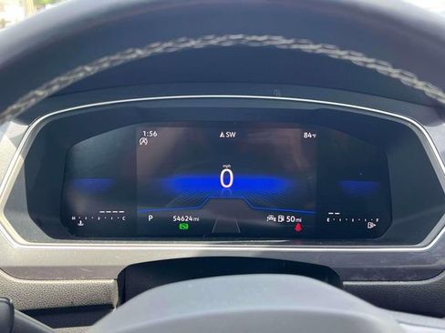 Used 2024 Volkswagen Tiguan SE image 35