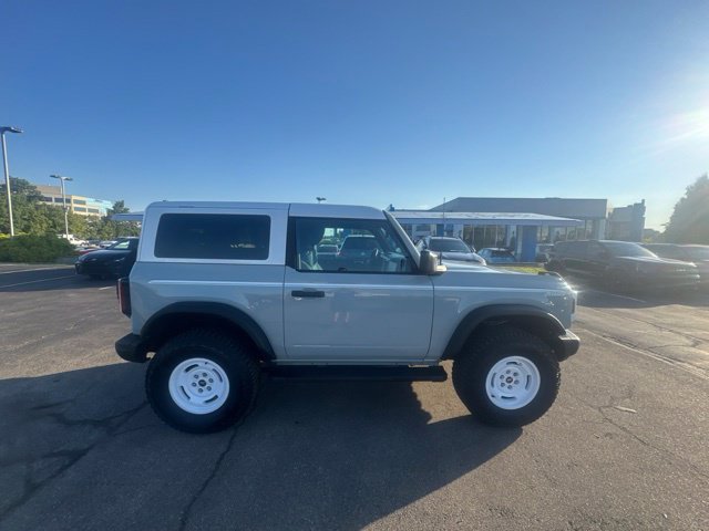 Used 2024 Ford Bronco Heritage Edition AWD/4WD image 7