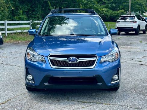 Used 2017 Subaru Crosstrek 2.0i Limited image 3