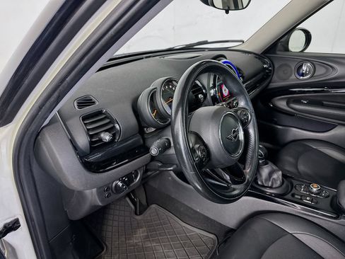 Used 2019 MINI Cooper Clubman FWD image 9