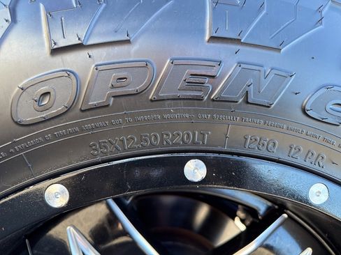 Used 2018 RAM 2500 Longhorn w/ Off Road Package image 17