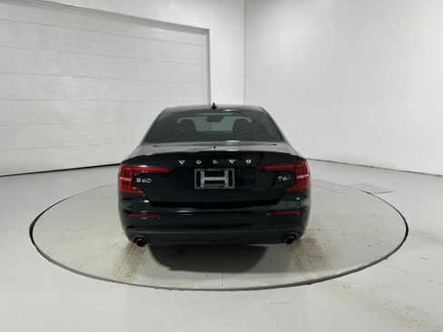 Used 2020 Volvo S60 T6 Momentum w/ Protection Package Premier image 31