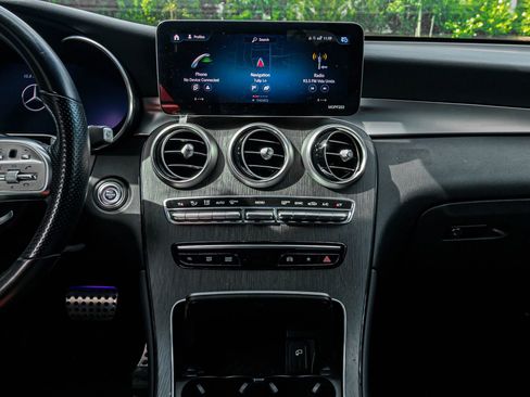 Used 2021 Mercedes-Benz GLC 300 w/ AMG Line image 17