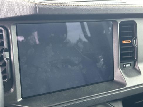 Used 2024 Ford Bronco Badlands image 53