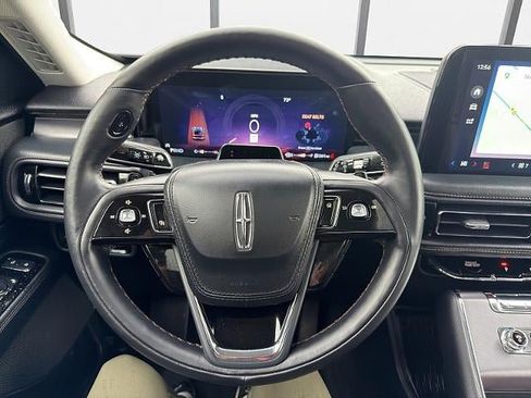 Used 2025 Lincoln Aviator AWD w/ Jet Appearance Package image 26