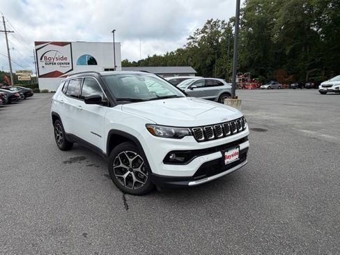 Used 2026 Jeep Compass Limited AWD/4WD image 2