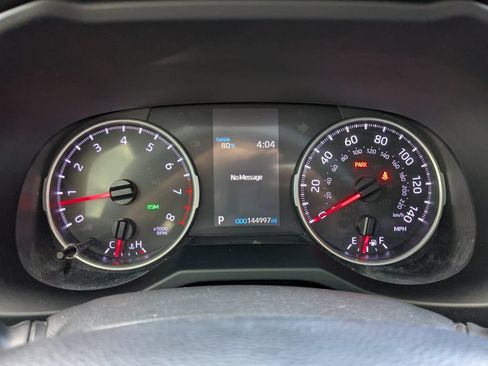 Used 2021 Toyota RAV4 XLE Premium FWD image 31