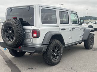 Used 2023 Jeep Wrangler Unlimited w/ Sun & Screen Package AWD/4WD video 3